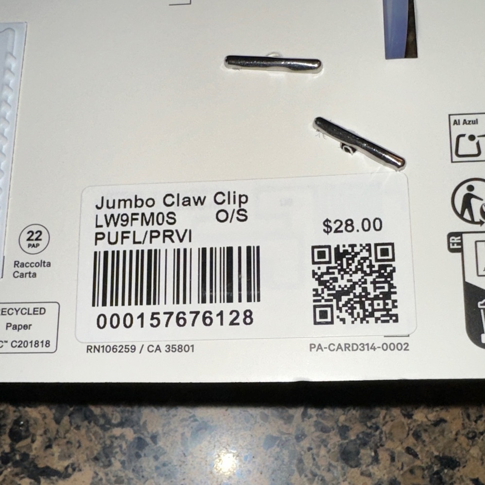 Lululemon Jumbo Claw Clip in Lavender NWT - Picture 7 of 7